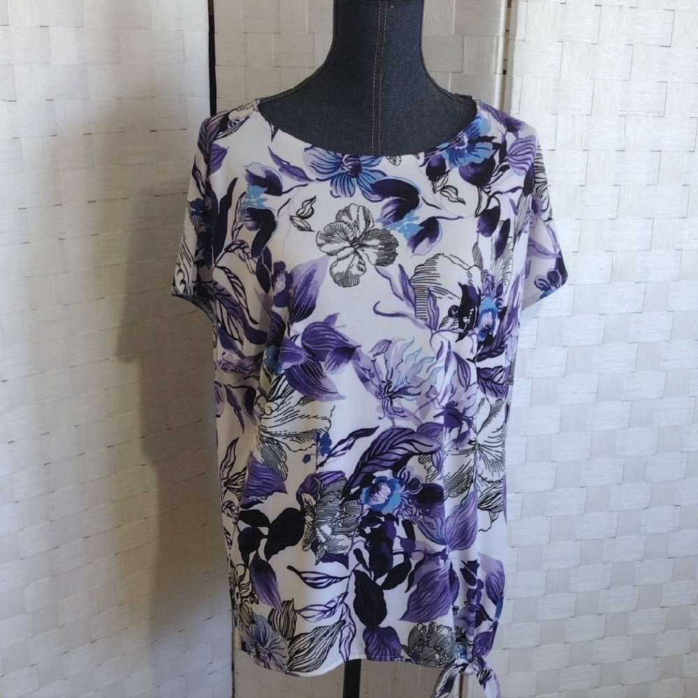 Chico's White and Purple Floral Short-Sleeve Blouse